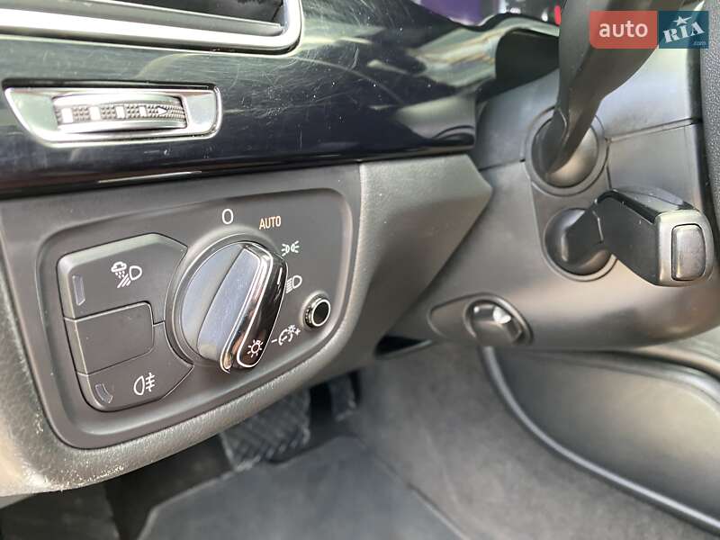 Седан Audi A8 2013 в Николаеве