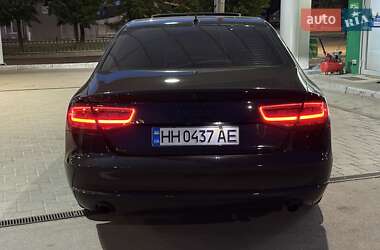 Седан Audi A8 2013 в 
