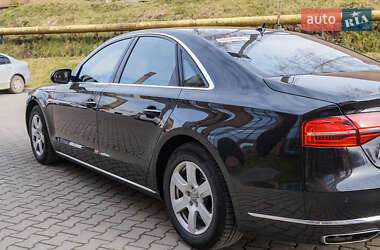 Седан Audi A8 2016 в 