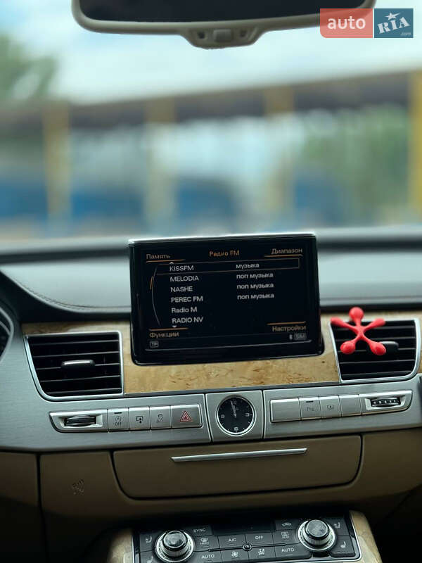 Седан Audi A8 2013 в Киеве
