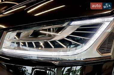 Седан Audi A8 2013 в 