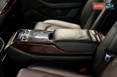 Седан Audi A8 2013 в 