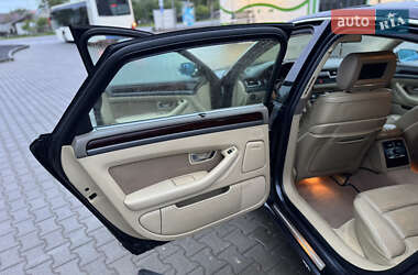 Седан Audi A8 2004 в 