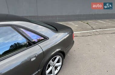 Седан Audi A8 1996 в 