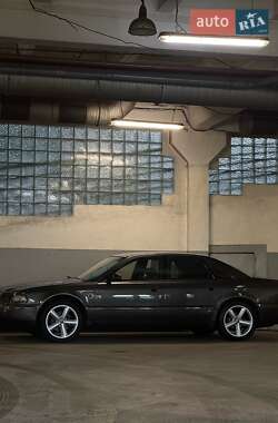 Седан Audi A8 1996 в 