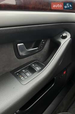 Седан Audi A8 2007 в 