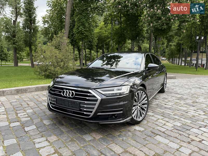 Седан Audi A8 2021 в Киеве