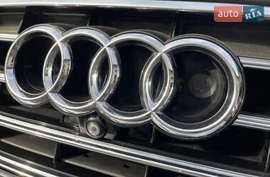 Седан Audi A8 2013 в 