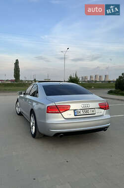 Седан Audi A8 2012 в 
