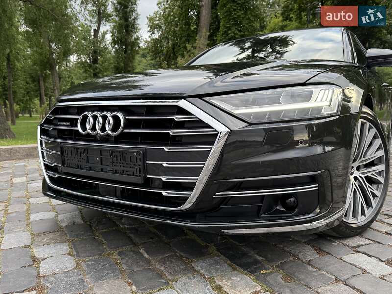 Седан Audi A8 2021 в Киеве