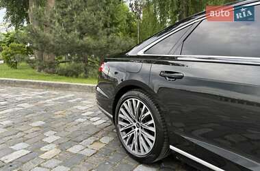 Седан Audi A8 2021 в 