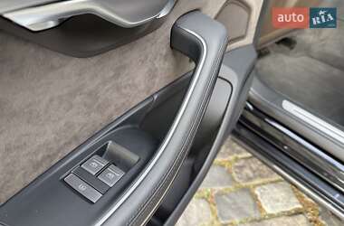 Седан Audi A8 2021 в 