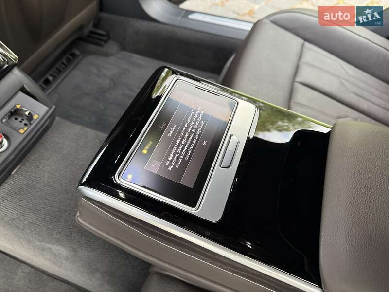 Седан Audi A8 2021 в Киеве