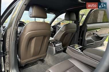 Седан Audi A8 2021 в 