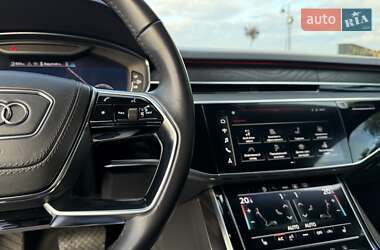 Седан Audi A8 2021 в 