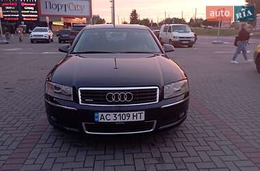 Седан Audi A8 2004 в 