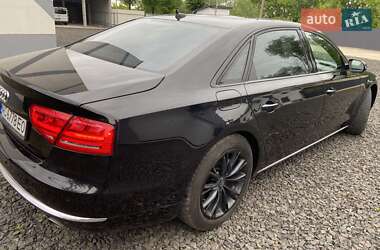 Седан Audi A8 2012 в 