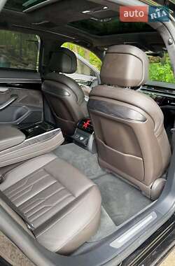 Седан Audi A8 2019 в 