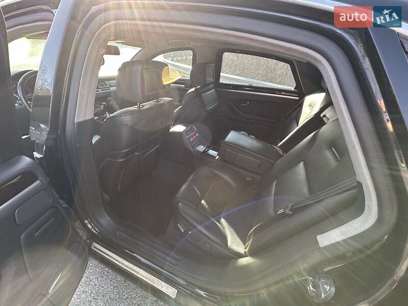 Седан Audi A8 2007 в Львові