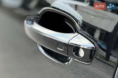 Седан Audi A8 2015 в 