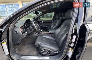 Седан Audi A8 2015 в 