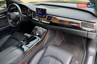 Седан Audi A8 2015 в 
