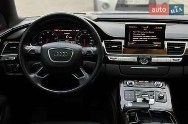 Седан Audi A8 2015 в 