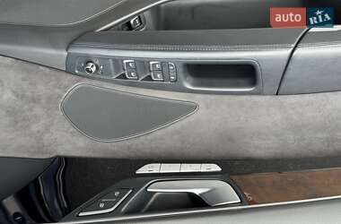 Седан Audi A8 2015 в 