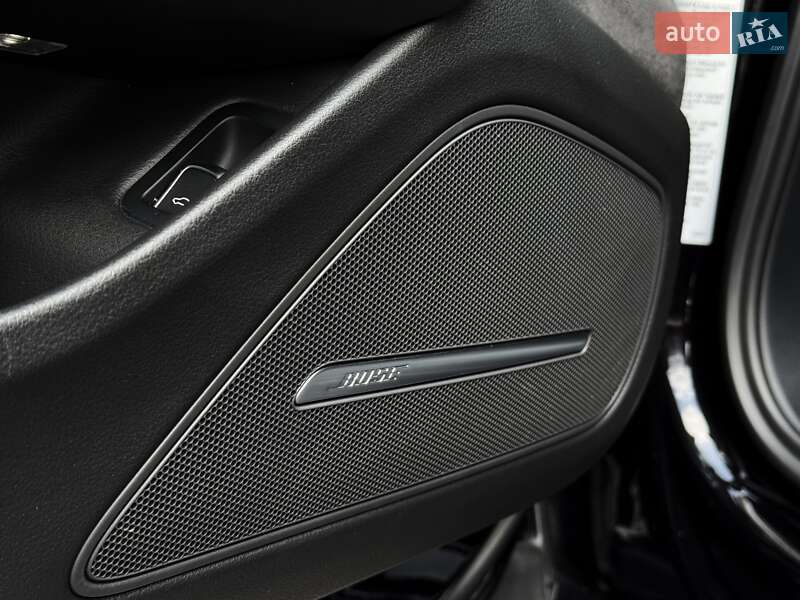 Седан Audi A8 2015 в Дніпрі
