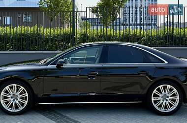 Седан Audi A8 2013 в 