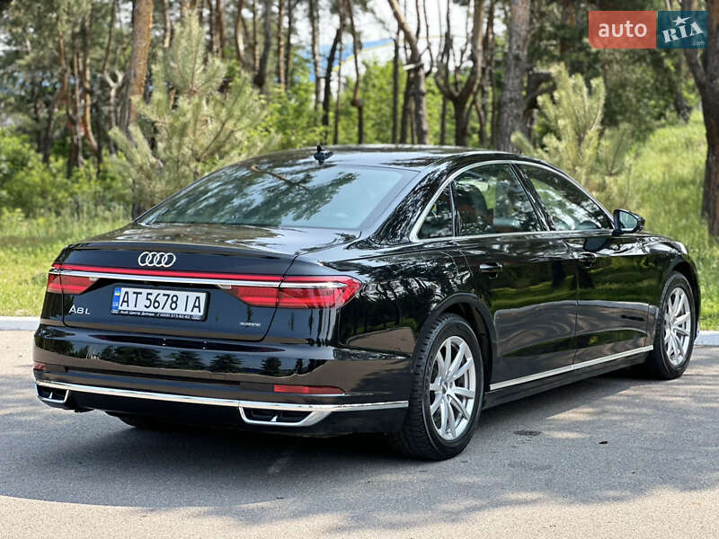 Седан Audi A8 2021 в Киеве