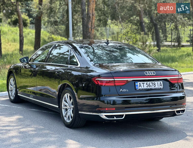 Седан Audi A8 2021 в Киеве