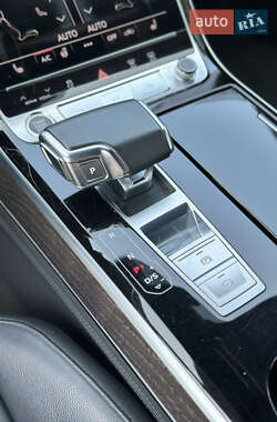 Седан Audi A8 2021 в 