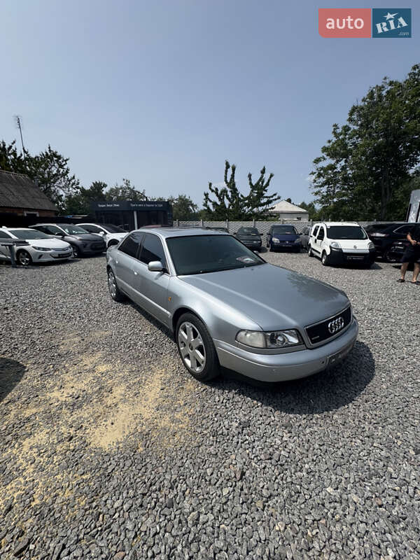 Audi A8 1997