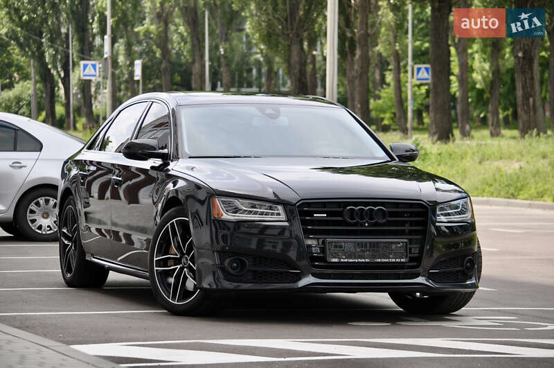 Седан Audi A8 2017 в Киеве