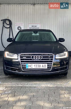 Седан Audi A8 2015 в Львове