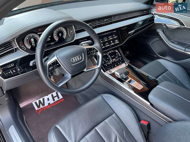 Седан Audi A8 2021 в Киеве