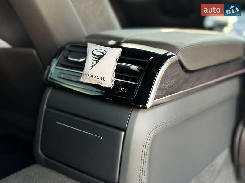 Седан Audi A8 2021 в Ивано-Франковске