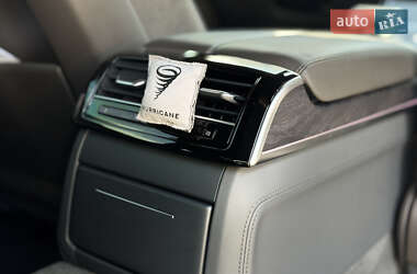 Седан Audi A8 2021 в 