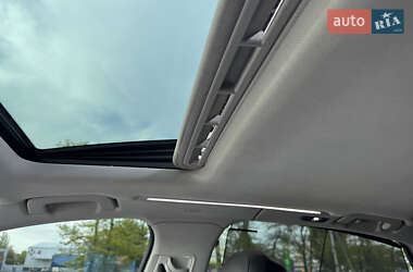 Седан Audi A8 2012 в 