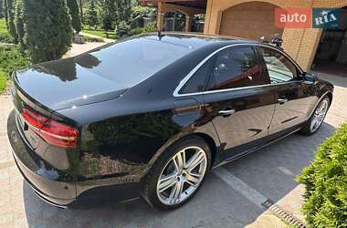 Седан Audi A8 2016 в 