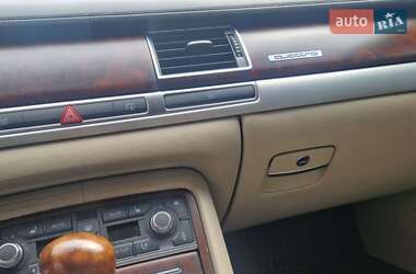 Седан Audi A8 2008 в 