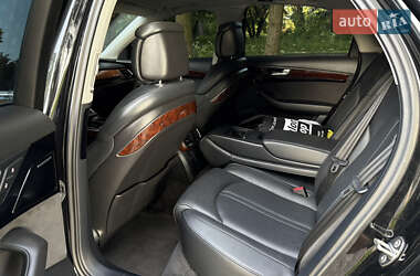 Седан Audi A8 2011 в 