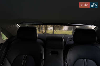 Седан Audi A8 2011 в 