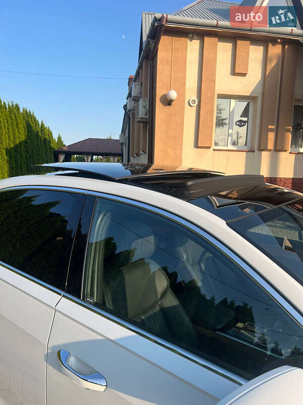 Седан Audi A8 2018 в Львове