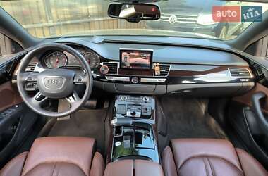 Седан Audi A8 2017 в 