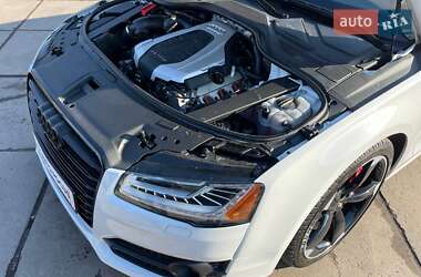 Седан Audi A8 2017 в 