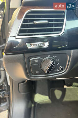 Седан Audi A8 2012 в 