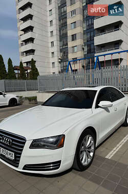 Седан Audi A8 2012 в 