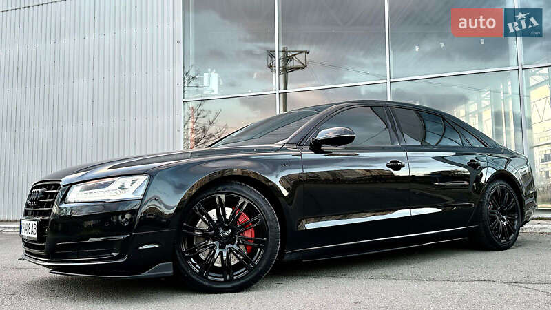 Седан Audi A8 2013 в Запорожье